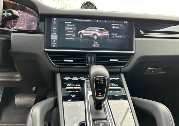 Porsche Cayenne cena 388000 przebieg: 45000, rok produkcji 2019 z Łęczna małe 277